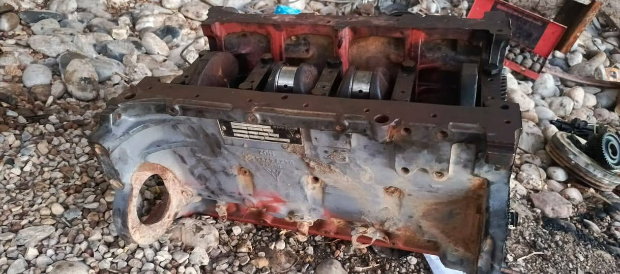 للبيع سلندر دويز ألماني 4بستم 914 مع كرنك ستندر المكان ديالى الاتصال***********
