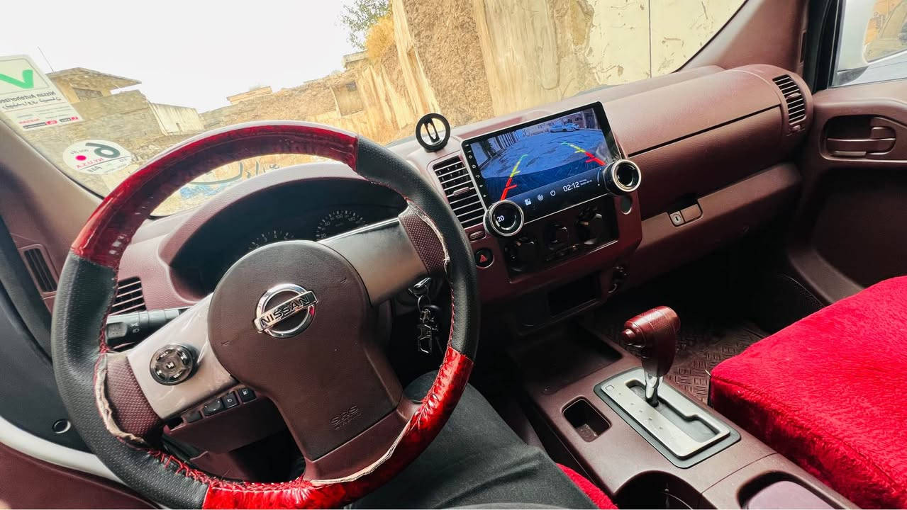نيسان نافارا • ٢٠١٣ • أوتوماتيك