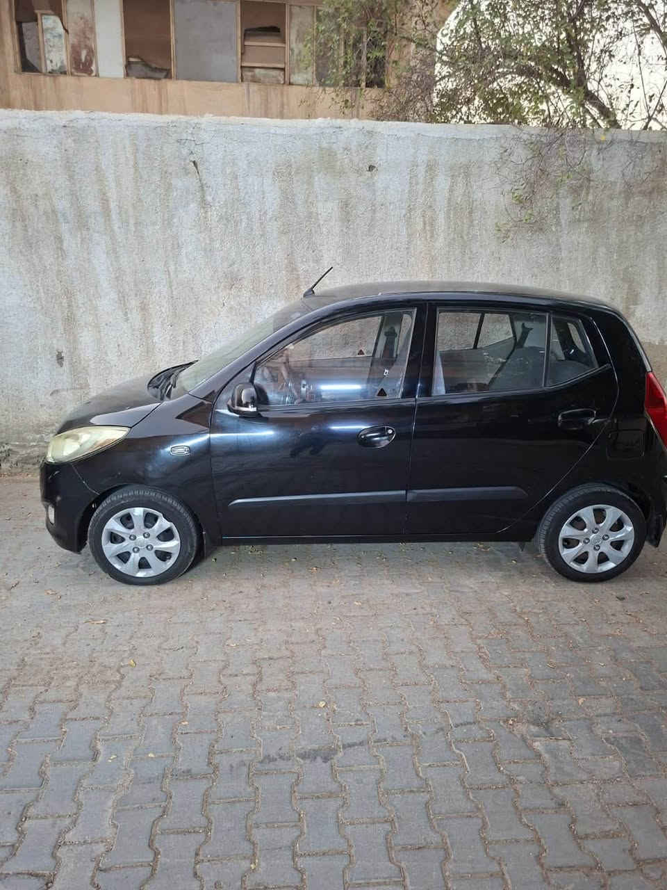 🚗 هيونداي i10 – موديل 2015

• الرقم: بغداد (باسمي)
•ماشية: 42,000 كم فقط
• حالة السيارة: نظيفة جدًا
• كير، محرك، تبريد، تدفئة: كلهن شغالات 
• السعر : 75

📞الرقم : ***********
