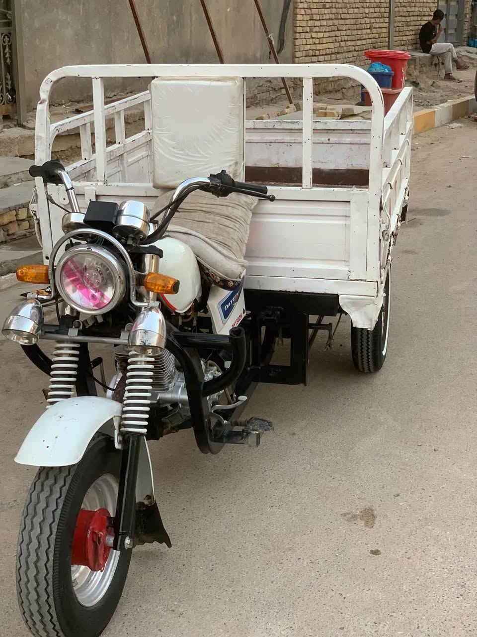سلام عليكم شباب ستوته البيع موديل ١١ وراق كامله شاصي مكفول مكينه جديده تواير ابو الخطه جدد نكره سلف كهربائيات شغاله كله شراي بيخير ويدلل هاذه رقمي ***********بي واتساب السعر 1600وبيه مجال ستوته كله جديد مكان ناصريه مركز
