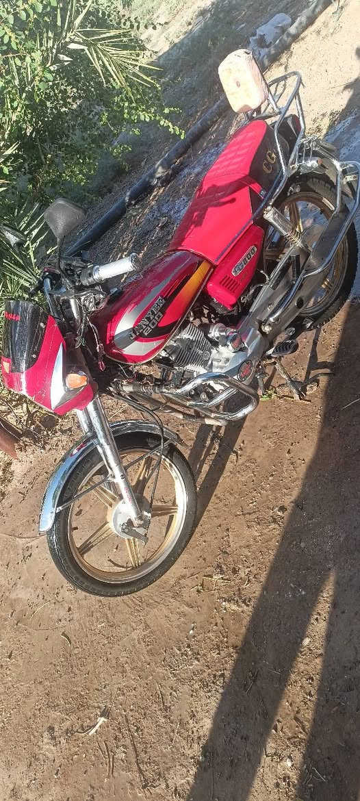 ماطور جني ابو الكله موديل 21 محرك مامفتوح بس بيه بدايه صرف والباقي شرط السعر 550 وبيه مجال الشراي يتصل ***********
