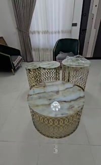 طبلات وميز ( كبيره ووسط وصغير ) زجاج وحديد  وليس المنيوم تجي وتشوفها ب...