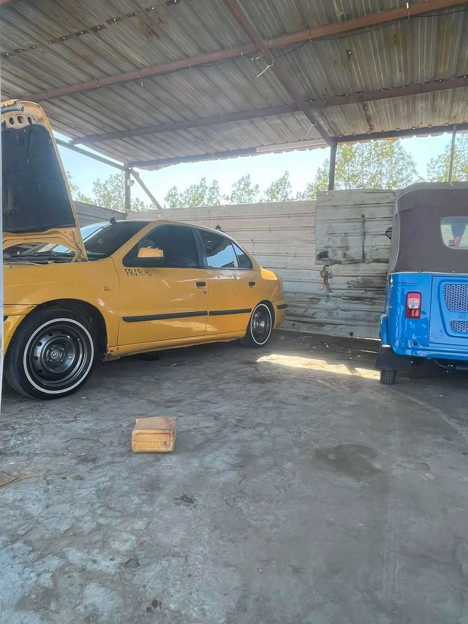 سمند لبيع
٢٠١٢رقم بغداد تحويل ثاني يوم 

تدفه تبريد 

سعره ٢٩وبيه مجال اي سفسار 

‭***********‬
