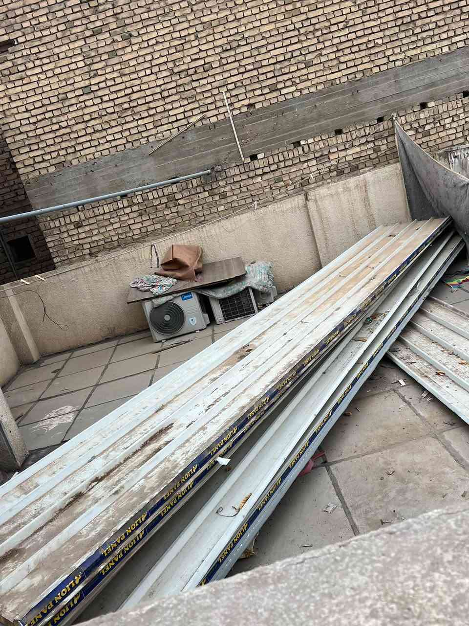 سندويج • جدران ٢٨٠ • حديد ٧٫٥