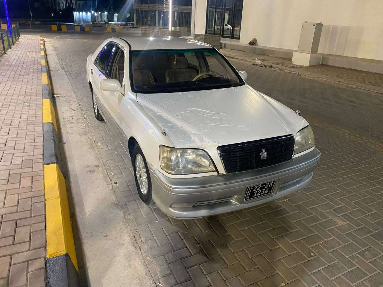 دڤۆڕ گەورە 2002بڕاوە بڕاوە
کۆدی نیە
قرجی بەردەمی هەیە زۆر کەمە
4دگمە
سەقفو گەڤەر بەشەرت
تەبریت  کاملە ساردی ناکات
تایە لۆکە
باتری لۆکە
کاڵا بەگویرەی باڵا
لەکەلارە 
***********
29گڵا
