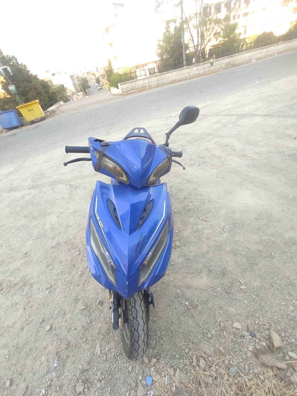 دراجة للبيع سرعتها 120 مرتبه مناقصها شي صلنصه جديده اليوم بدلتها سعرها.. 300 وبيها مجال 

*********** واتساب موجود وماسنجر
