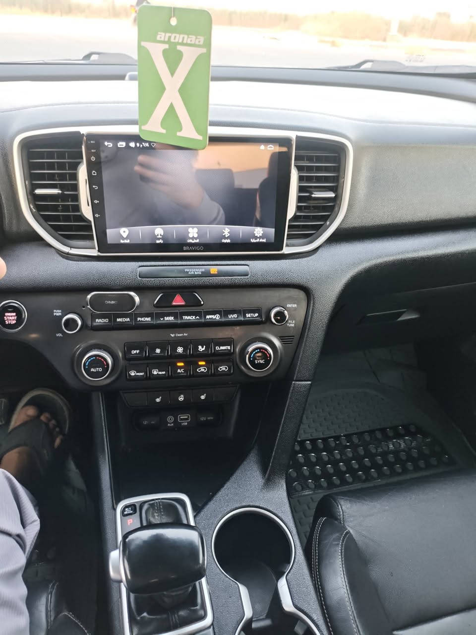 السلام عليكم من رخصه الادمن سبورتج أمريكي فول للاخير مواصفات EX
4X4
موديل 2017
السياره فول للاخير 
بصمه 
بنوراما 
شاشه جبيره 
كراسي جلد 
كراسي كهرباء 
كامره خلفيه 
حساس امامي 
تبريد قطعتين 
مانع انزلاق 
قياده ذاتيه 
محرك 2400gda 
بعد بيها مواصفات السيارة 
السياره ما بيه نقص بكد الشعرايه جاهزه مجهزه 
بيه ثنين قطع صبغ بدون دواخل بدون شواصي 
والسياره خير من الله 
مكان السيارة ديالى خالص ناحيه هبهب 
الاستفسار***********
***********
السعر 147
