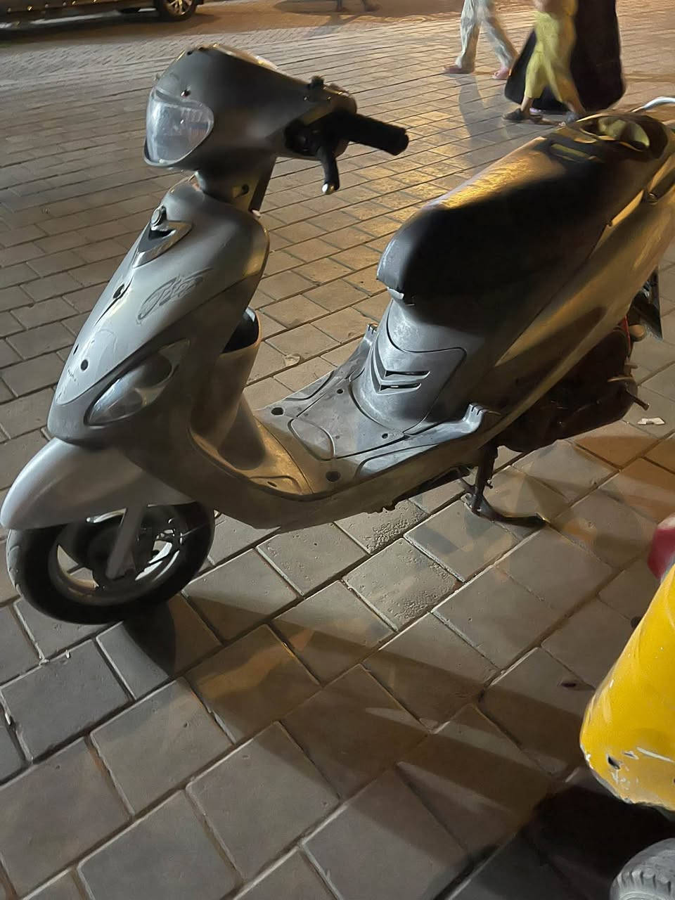 سلام عليكم دراجات ماكسات مستعجل عله البيعه منغولي يحتاجلهن ترتيب بسيط لادخانه لا تبخير نكره سلف ثنينهم بكل وقت بكان مدينه الصدر سعر 600رقم ‭***********‬
