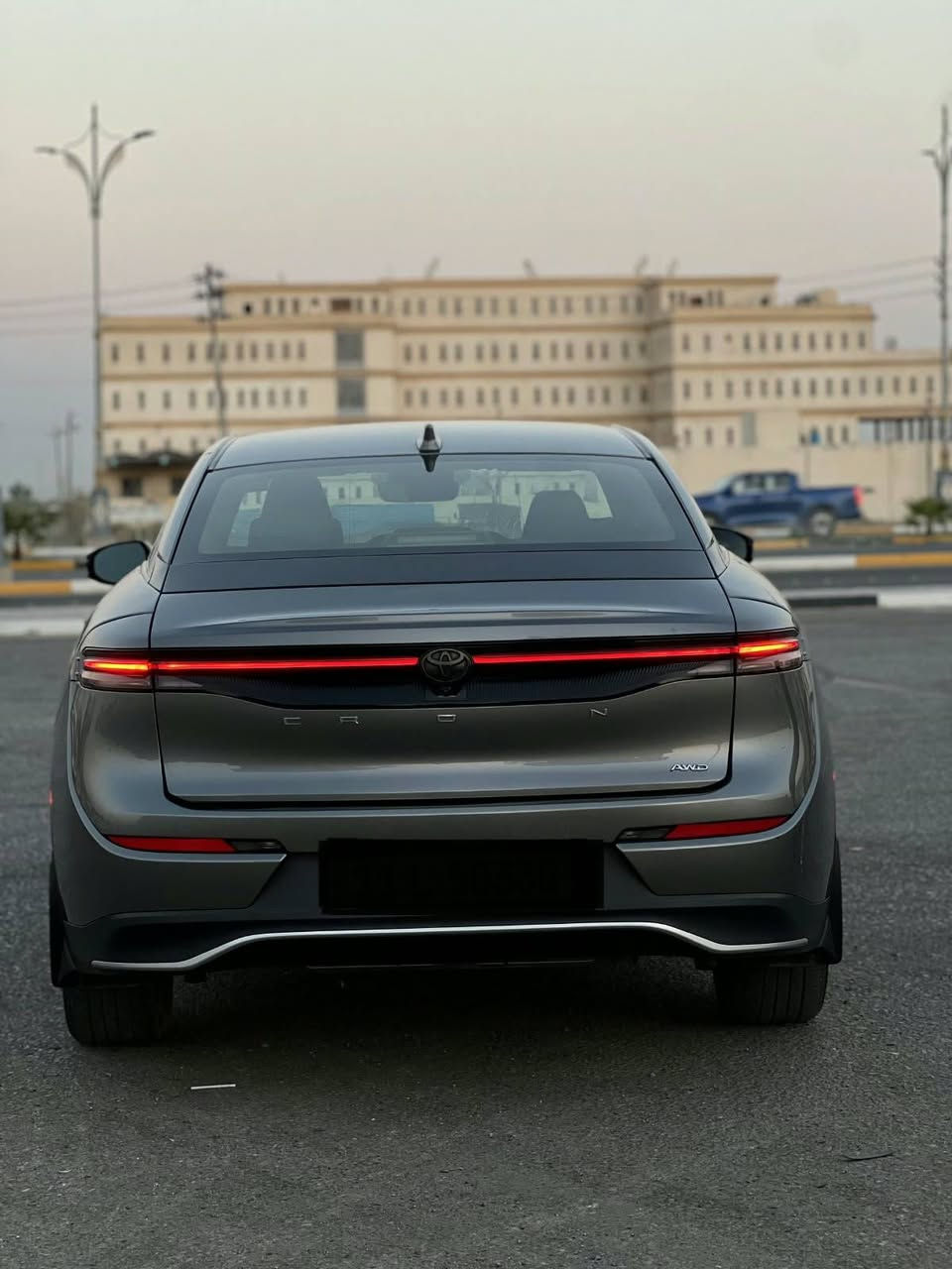 السلام عليكم ♥️

للبيع تويوتا كراون وراد امريكي 
موديل 2023 هايبرد 🔋 
فئة السيارة (XLE)
السعر ٢٣٥
مواصفاتها 

1-بصمة 
2-بصمة ابواب 
3-بصمة تشغيل 
4-صندوك بصمة 
5- تشغيل عن بعد 
6- لد نهاري امامي 
7-لد خلفي 
8-ويل حجم 20 
9-رادار امامي 
10-رادار خلفي 
11-حساسات امامية 
12-حساسات خلفية 
13-نقطة عمياء 
14-مري شفط 
15-اشاير بالمري 
16-شاشة كبيرة 
17-شاشة دجتل 
18-شحن لاسلكي
19-ابل كار بلي 
20- ثلاث وضعيات قيادة 
21-اتو هولد 
22-هاند بريك بصمة 
23-كشنات تدفئة 
24-كشنات جلد و مخمل 
25- كشنات كهرباء 
26-كير كهربائي 
27-قيادة ذاتية 
28-تحديد مسار 
29-كروس سرعة 
30-فول تحكمات سترين 
مًکْآنِهّآ   کْربًلَآء 

بعد هواي اكو  مواصفة مذكرتهم 
السيارة رقمهابغداد  السيارة كاملة مكملة من كل النواحي حادثها سطحي بدون تبديل فقط تصليح يعني كل قطع السيارة بلادية و مكفولة 100‎%‎ السيار
***********
