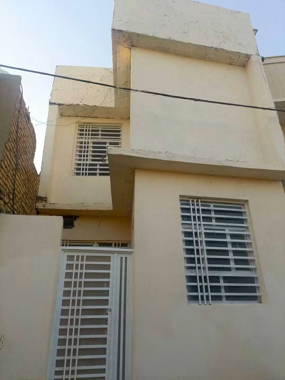 سلام عليكم بيت البيع 100 متر
العكبه. قرب المحيط قرب حسينه العميدين 
البيت جديد محد ساكن بي ستوه طلع منه الخلفه يحتاج بس غسل ودور بي بناء اساس كونكريت مسلح السقوف كونكريت مسلح والبناء طابوك شغل فول الفول 

السعر خاص او التصال عل رقم 📱 

‏‪***********‬‏
