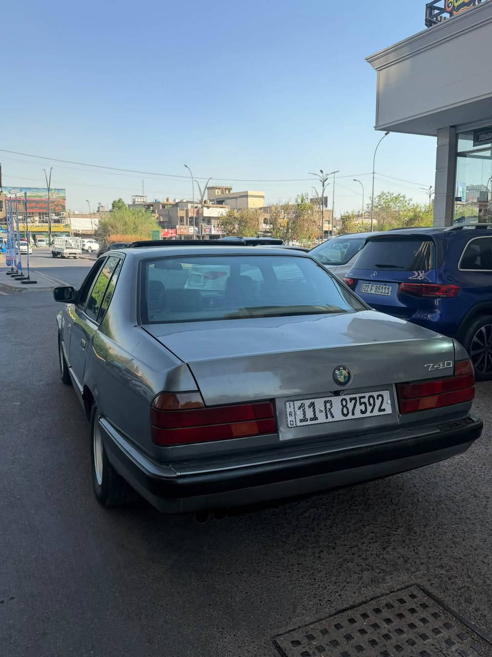 السلام عليكم BMW 740 موديل 1993 كير ومكينه مكفولات بدون حادث كهربائياته كله جديده تخم تاير حداديه جديده السياره بسمي مشروع وطني السعر 55 وبيه مجال ***********
