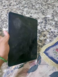 ايباد 11 مكفول كفالة عامة من كلشي ذاكرة 128 بطارية 80 79 شيج شحنة حلو ...