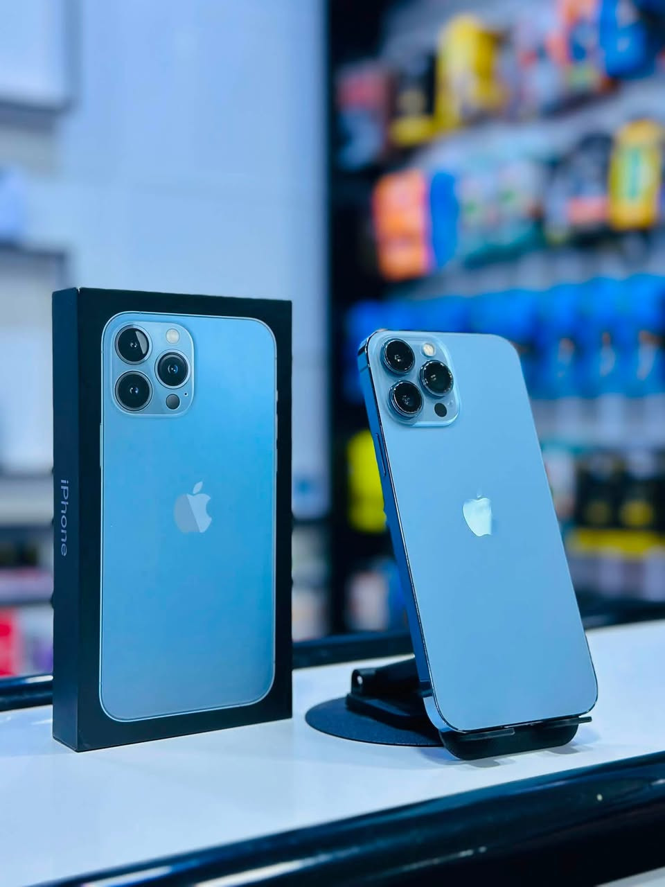 السلام عليكم متوفر:
♠️آيفون 13 Pro Max ذاكرة 128 مستبدل بطارية وكامرة امامية من شركة أبل✔️.

☑️***********☑️

☑️مركز سفن فون للهواتف النقالة☑️
