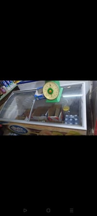 عارضات للبيع نضيفات جدا 3عاموديات 2كبار او1وسط و3طرحيات وحده كبيره و2و...