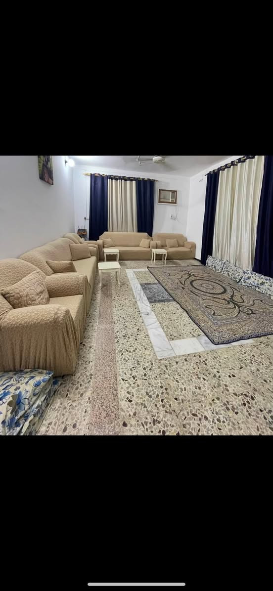 بيت للبيع في البيضاء المساحه ٢٦٠  بصف لانوار ثالث بيت عن السده نزلت صدام ابو الكباب تفاصيل اكثر اتصل برقم ***********. هاذ واتساب. ***********
