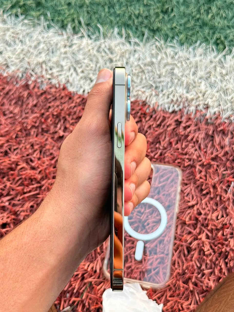 السلام عليكم (iPhone 13 Pro Max)
لون ذهبي
ذاكره 512
بطاريه 77
نموذج A
الجهاز نضيف حييل السعر خاص وبي مجال
هـ ***********
