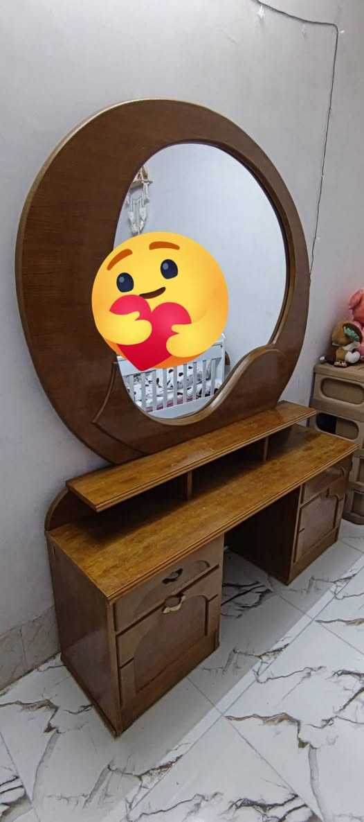 للبيع انطي سعر عجبني ابيعك رقم الموبايل
*********** موصل حي البنوك
