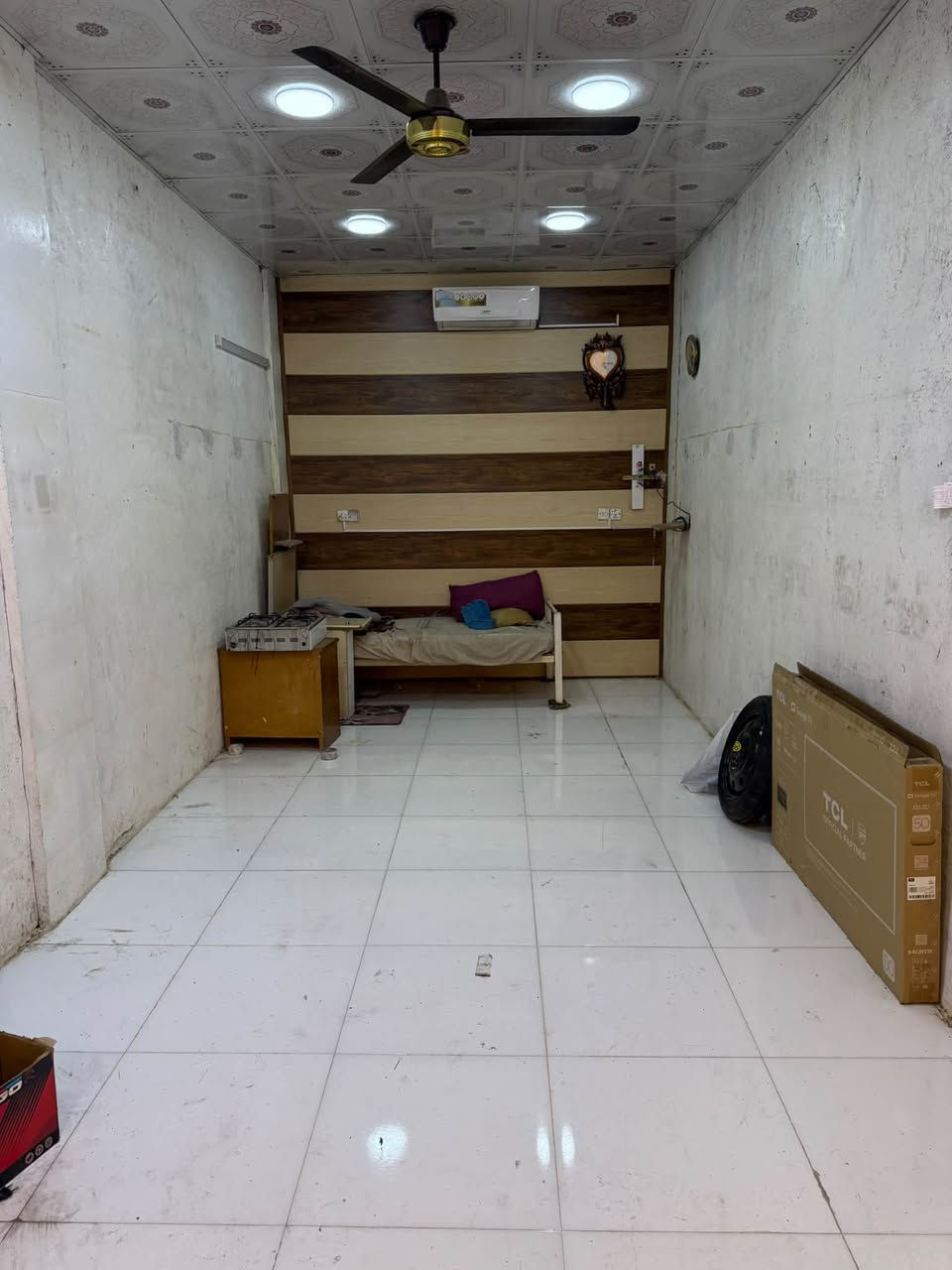 محل للبيع (خلو رجل) مكانه مقابل المستشفى الجامعة اللبناني 
مع سبلت وبنكة
سعر الايجار 100 الف فقط
اكتب تعليق وارسلك سعر المحل خاص

للتواصل ***********
رجاءً فقط الجاد يتواصل معي
