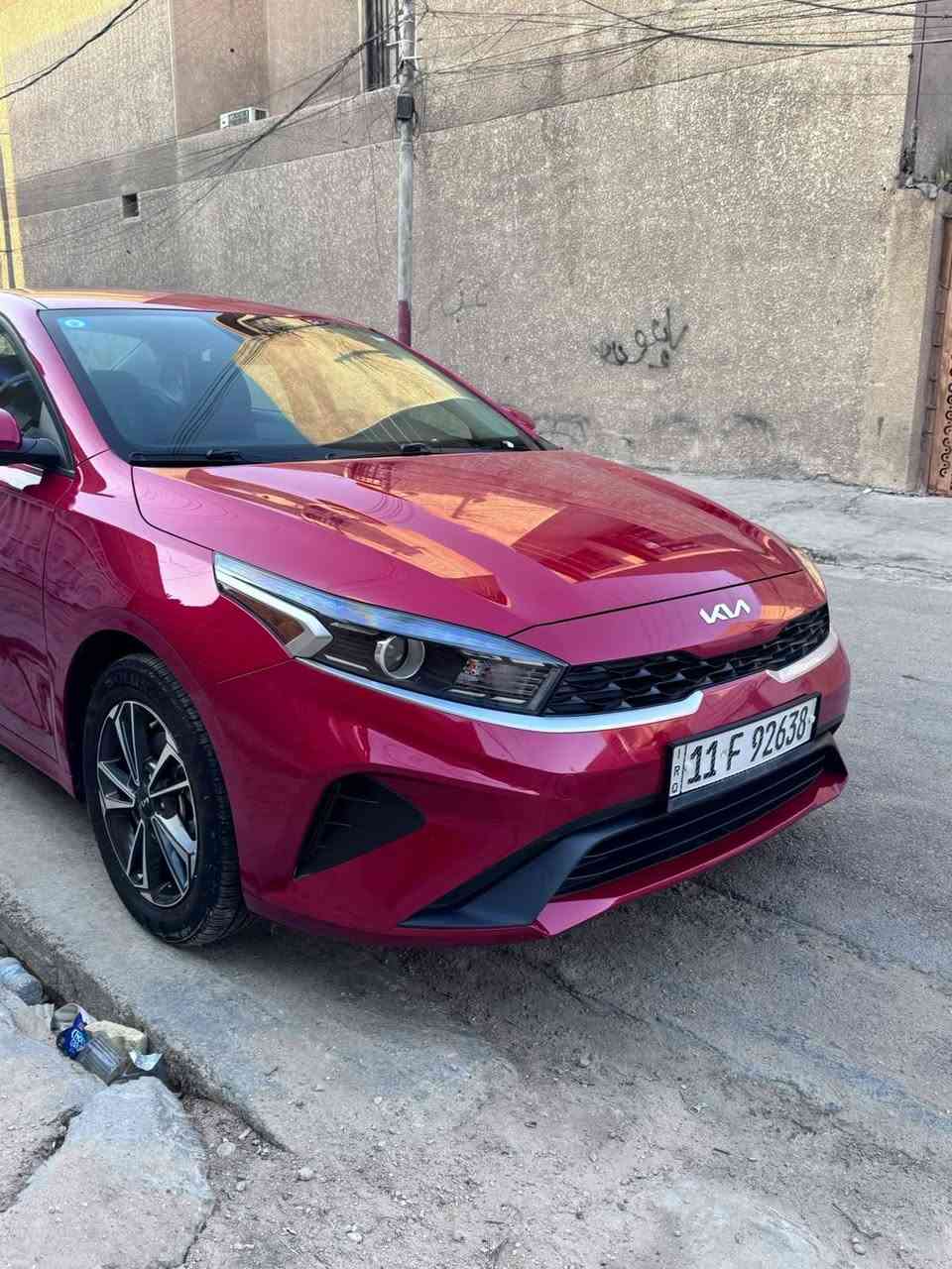 السلام عليكم للبيع كيا فورتي موديل 2024
وارد امريكي 
حادثها جاملغ وصندوق خلفي
باقى سياره مكفوله كفاله عامه
بدون  ايرباك 
بدون دواخل 
حادثها بل منشور
وسونار بل منشور 
ماشية 37 الف وضع شركة 
بل كارتون السيارة ستخدام شخصي على وضع امريكة بعتهي مكينة 2000 دوش 
بسمي 
رقم بغداد تحويل مباشر 
السعر 145
العنوان بغداد شارع الاورفلي
***********
