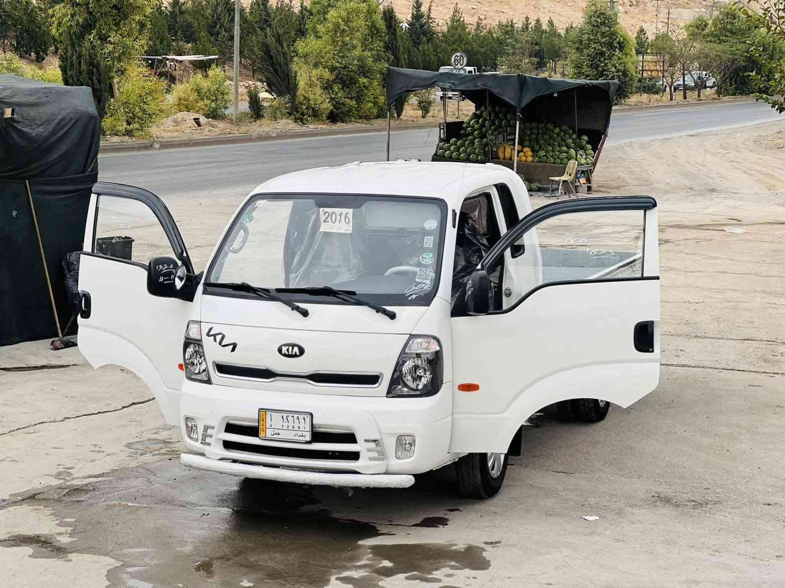 کیای 3000ی سۆپەری مەکینە ڕەش
مۆدیل بیلاد 2016
گێڕ و مەکینە و ئەکسل و شانسی بەشەرت 
سەیارەکە نمونە لە جوانی نوموونە لە خاوێنی
سەیارەکە پێش و پشت کەپس 
قەمەرە و بۆدی بێ خایس و بێ ڕزیوی نمونە 
سەیارەکە قەپات مواسەفات کوشن هیتەر/ئاوێنە هیتەر/ئاوێنە کارەبا/سوکان گەرم/ئاوێنەی ئەخەوێت/ تراکشن ئیش ئەکات
سەاارەکە کۆدی بۆ کراوە  
سەیارەکە تابڵێی خاوێن 
بۆزانینی نرخ پەیوەندیبکەن/ژ.م/***********/***********واتسئاپ و ڤایبەری لە سەرە
ناونیشان//تەکیە السليمانية, العراق

نص مكتوب في الصور:
- *********** ***********