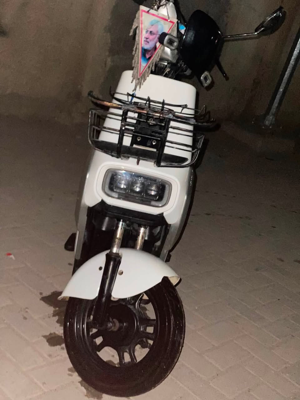 العنوان بغداد اسويب دراجه سعر  400وبيها مجال مديل 2025دراجه كفاله ونضيفه بس الكشن مالتها وضد المي4نمر 
سرعه حقيقي 45
***********
