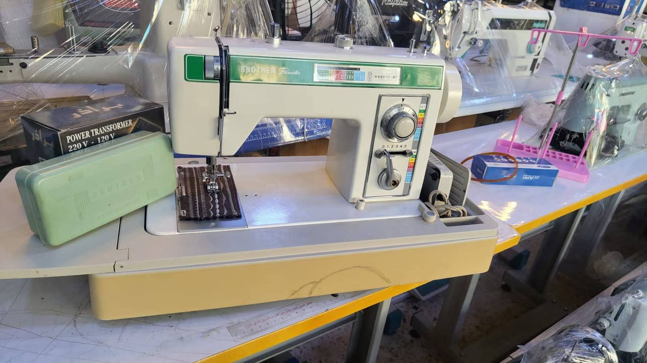 ماكينة خياطة نوع براذر ياباني اصلي مامستخدم بالعراق شرط
ورشة الافندي🔧 بيع وشراء + تصليح مكائن الخياطة -🔧 الموصل 🔧 
متوفر عندنا:
✅ مكائن خياطة صناعي ومنزلي - جميع الماركات
✅ تصليح جميع الأعطال + قطع غيار أصلية
✅ ضمان من 15 إلى 20 يوم على التصليح  
✅ تصليح موقعي 🚐 نجيك لحد ورشتك أو بيتك داخل الموصل

📍 نغطي جميع مناطق الموصل
📞 واتساب/اتصال:[***********]

نشتري مكائن مستعملة بحالة جيدة بأحسن سعر

مكينتك عاطلة وماتكدر تنقلها؟ دزلي ونجيك❤️💪.
لا تنسونا بالمتابعة 🙏
