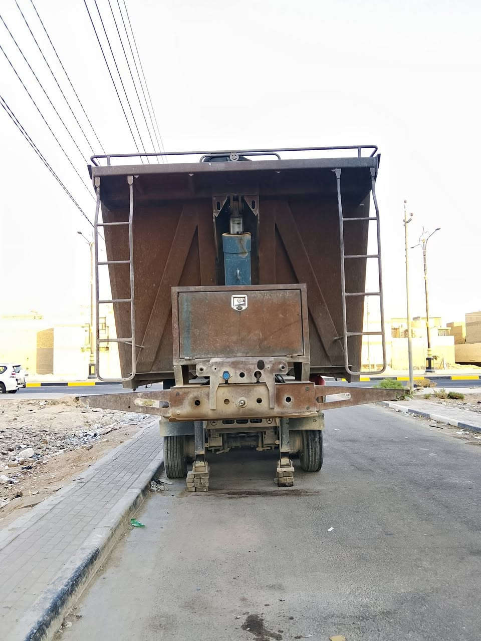السلام عليكم 
عربانه للبيع ماك نيسان مكفوله كفاله عامه لستفسار على هاذه الرقم ***********
