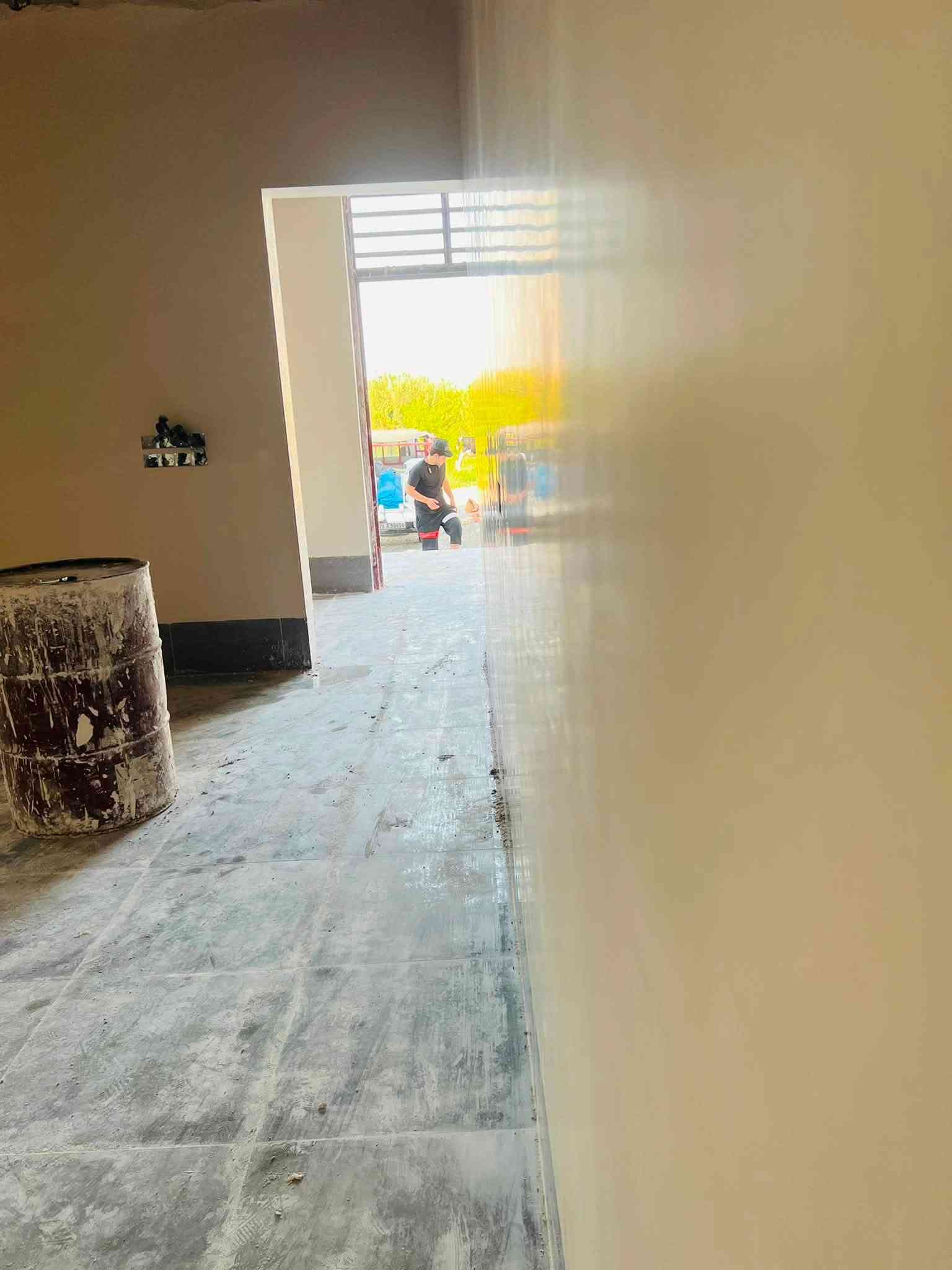 كادر لبخ منل موصل 4اسطوات البيت يطول 3ايام ويخلص  كامل سعر المتر ((كرستو وعمل 5ونص ))بس عمل المتر 3الاف )شقل شرط وين ماتريد شوفك شقلي حاضر
 مفتوح ارقم اي وقت خابر ودلل اصور گدام العين🧏🧏وشرط الجص فني (( ***********

نص مكتوب في الصور:
- حوشان آل فرع ***********