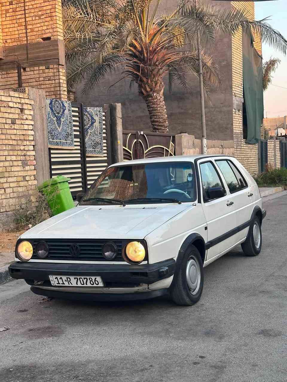 للبيع – فولكس واغن كولف عضم بلاديه موديل 1991

🚗 الموديل: 1991
✅ النظافة: 90%
✅ بدون صبغ

الحالة الميكانيكية
* الكير والمكينة بحالة ممتازة، 
* شادهن جديد 
* فيتبم جديد.
* صدر أمامي وخلفي جديد.
* بلكات جدد
* راديتر جديد.
* التبريد شغال نقص بس صونده مكسوره

الملاحظات:

* السيارة تحتاج تخم تايرات.
* تحتاج كهربائيات.

· السعر 40 مجالها حك الجيه ✅

📞 للاستفسار: ***********
