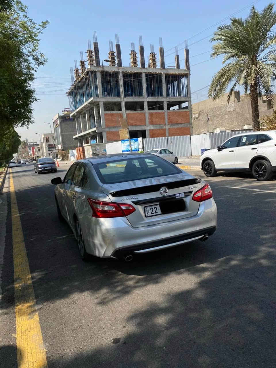 نيسان التيما 2017 فول مواصفات 
اعلى مواصفات SL
محرك ٦ سلندر المرغوب 
وارد امريكي 
حادثها طخه بسيطه من الامام بدون دواخل وبدون تبديل 
وبنيد بلادي بعده كلشي بلادي 
مكينه مير صدر تبريد كهربائيات تايرات 
منظومة زينون 
سستم دمامات صوت 
شفتات سرعه 
كشنات تدفىه تبريد
ستيرن هيتر 
كامره 
قطعتين تبريد ثلللجج 
سياره جاهزه ١٠٠٪؜ 
شرط تحويل او وكاله نفس اليوم 
السعر 115 ورقه وبيها مجال حك جيه بسيط 
*********** 
مكاني بغداد / اليرموك
