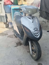 للبيع ماكس 140 ابييع  كووم حديد  الدراجه تشتغل وتطفه  كفراتهه اصليه كل...
