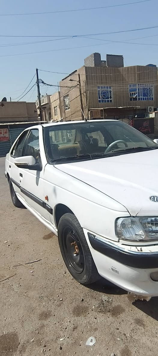 السلام عليكم بيجو بارص للبيع موديل 2009 مكينة وگير كورلا قبق اسود جديدة السيارة عليها غرامة 900 الف تنگطع من المبلغ جاهزة من مكينة وگير وتخم تاير وصدر شرط تحويل السعر 30 ورقة مكاني بغداد مدينة الصدر  ***********
