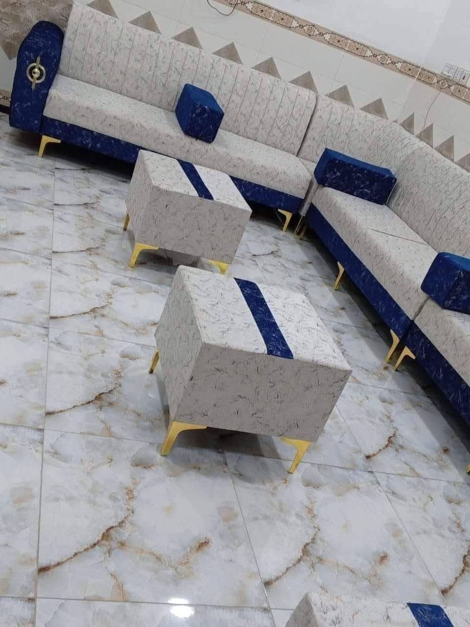 🔥 عرض خاص ب ٤٠٠الف فقط والتوصيل مجاني 
✨ يابلاش يابلاش… ٤٠٠ ألف فقط ✨
🛋️ ديوان كامل (10 مقاعد)
تعلن نجارة ودوشمة تبارك الرحمٰن  عن توفير أجمل وأحدث الموديلات
بألوان مميزة وحسب طلب الزبون 👌
🔹 يتكون الديوان من:
▪️ 5 قطع
▪️ 10 مقاعد مريحة
▪️ قياسات خاصة حسب المساحة والطلب
📌 مواصفات العمل:
✔️ خشب جام روسي قوي ومتين وبلوك ١٦ ملم ركم 💪
✔️ سفنج ضغط عالي مميز (راحة في الجلوس)
✔️ قماش تركي 🇹🇷 عالي الجودة
🎁 عرض خاص:مع كل طلب هدايه مميزه 
  💫4 كوشات هدية و طبله انيقه الشكل 
🚛توصيل مجاني داخل الفلوجه 
🚚 توصيل إلى جميع انحاء الفلوجه🇮🇶 بأسعار مناسبه 
💰 السعر: ٤٠٠ الف 
📲 للحجز والاستفسار: مراسلة الصفحة أو واتساب
*********** _*********** _***********
