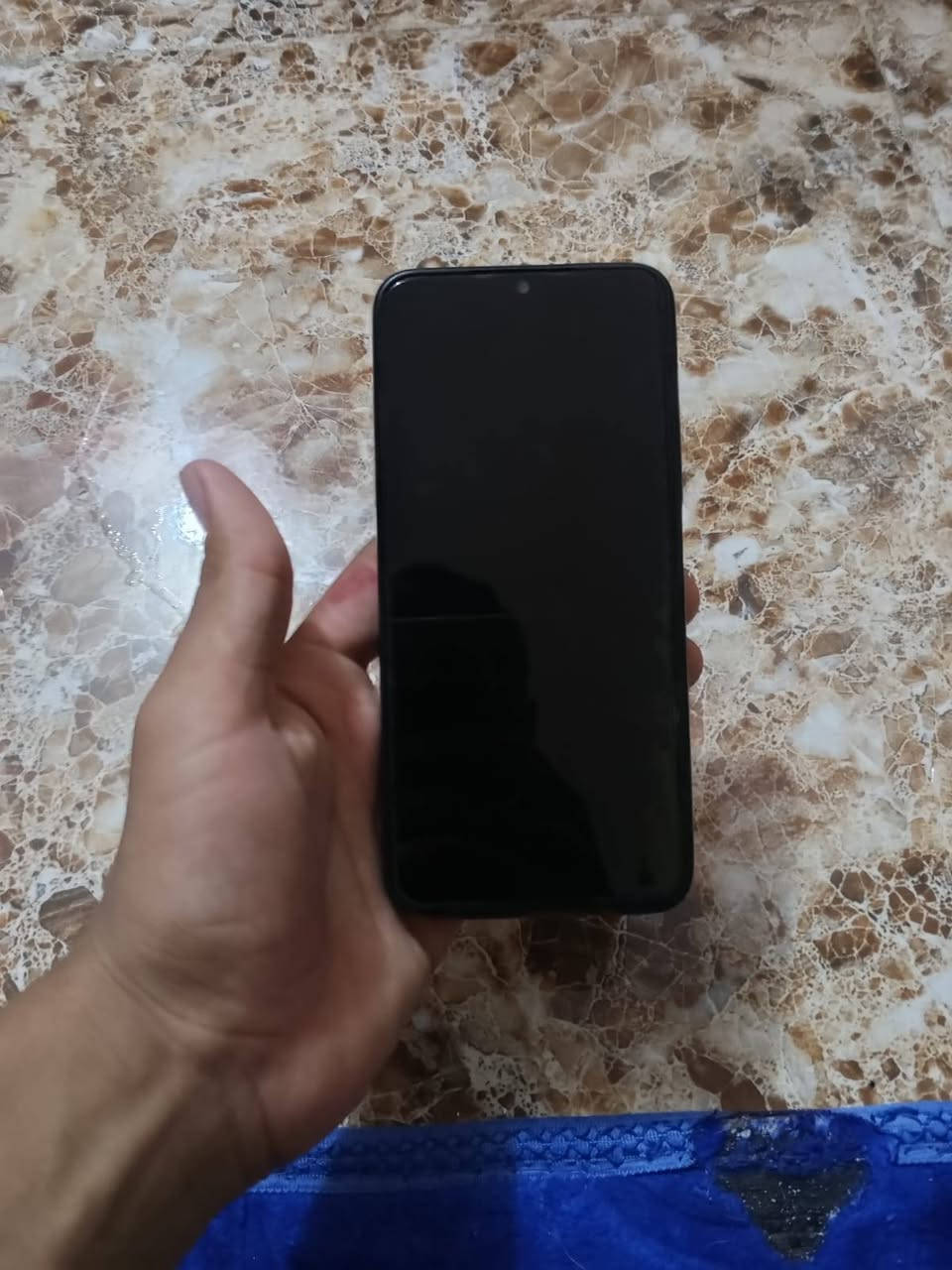 السلام عليكم تلفون للبيع انفنكس سمارت7بلاس اذكره 64 السعر 65 مكاني بعقوبه وهذا رقمي ***********
