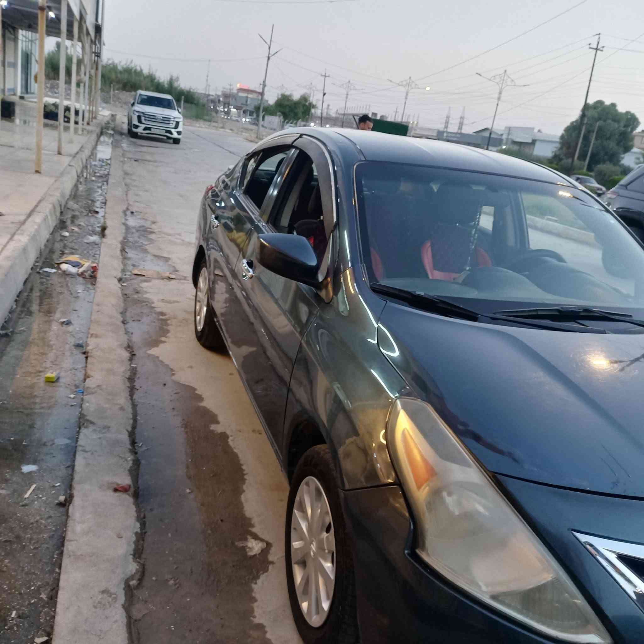 السلام علیکم نيسان فيرسا ٢٠١٧ للبيع مواصفات sv ماشية ١٠٤ قابل لزيادة بيها قطع صبغ جاملغ اليسار الامامي من جهة السايق بدون دواخل وبدون ارباك وشويه بارد براس الجاملغ وراس البوند من جهة النفر هذا بأمريكا وهم بدون ارباك محرك كير بلادي وضع شركه لاصرف ولانفخ تبريد بلادي ثلج وشغال السياره ماناقصها برغي ترايك للبصر سنويه لحد ٢٩ رقم أربيل انكليزي سعر ٩٥ وبيها مجال وسياره بأسمي شرط التحويل إلي يحب يشتري يتصل على الرقم *********** أو كورك *********** كاتبلك كل التفاصيل بل منشور مكان السيارة موصل قضاء تلكيف
