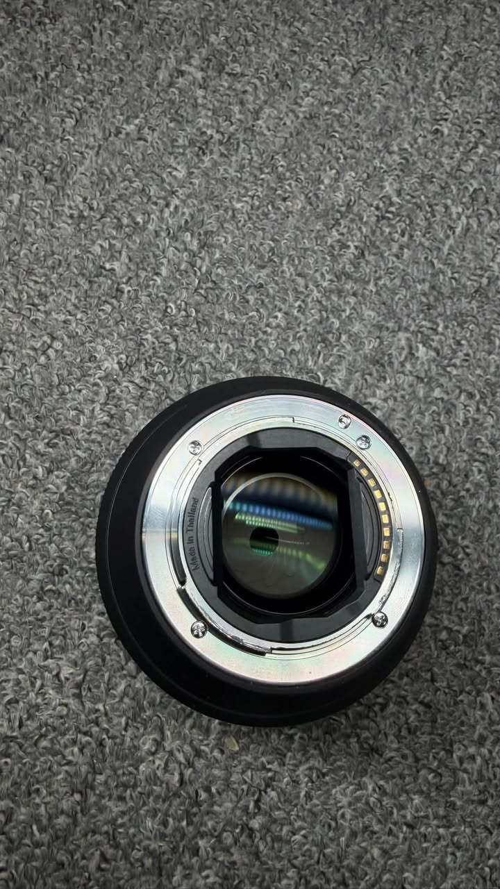 للبيع عدسة سوني 85 Gm فتحه  1.4f
مستخدمة اقل من شهر ونضيفة وسعرها مناسب 
مكاني بصرة متوفر توصيل ***********
