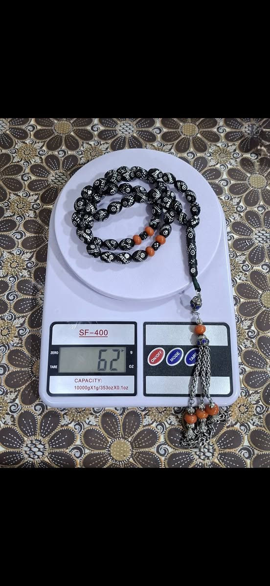 يا الله … 🌹
يسر حجازي قديم 📿
العدد ( 51 ) خرزه دك عين وزنجيل نضافه تامه…
فواصل مرجان  مع مرجان اصلي بلكركوشة 
… وزن صافي السبحه ( 62 )  غرام… 

ملاحظة ابيع شرط يسر حجازي قديم خلاف الكلام ترجع 

الشراي فقط يتواصل خاص ... 
ما راوس بيع فقط احبتي الغالين ...

 تواصل واتساب او على رقم ***********..
يوجد توصيل كافه محافظات العراق. 🚛...
