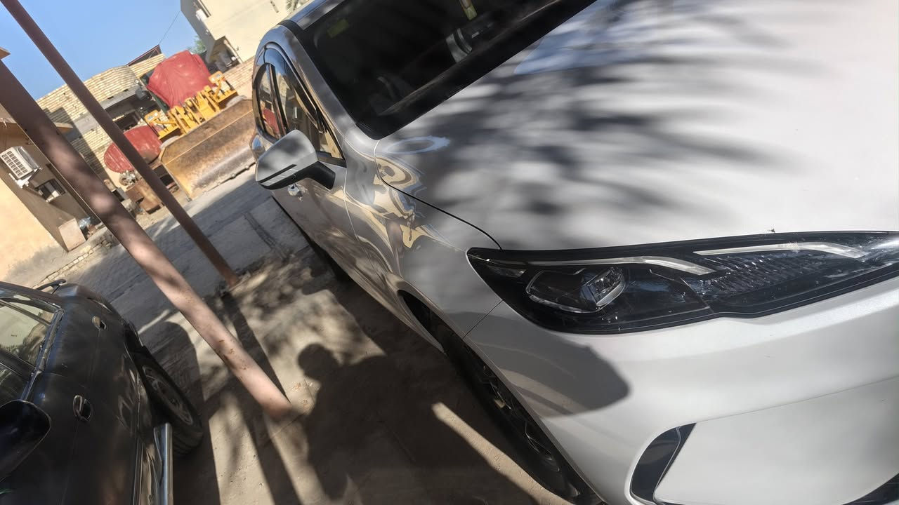 السلام عليكم BYD سيل فايف للبيع السياره باسمي الموصفات المعروفه هاتف ***********
