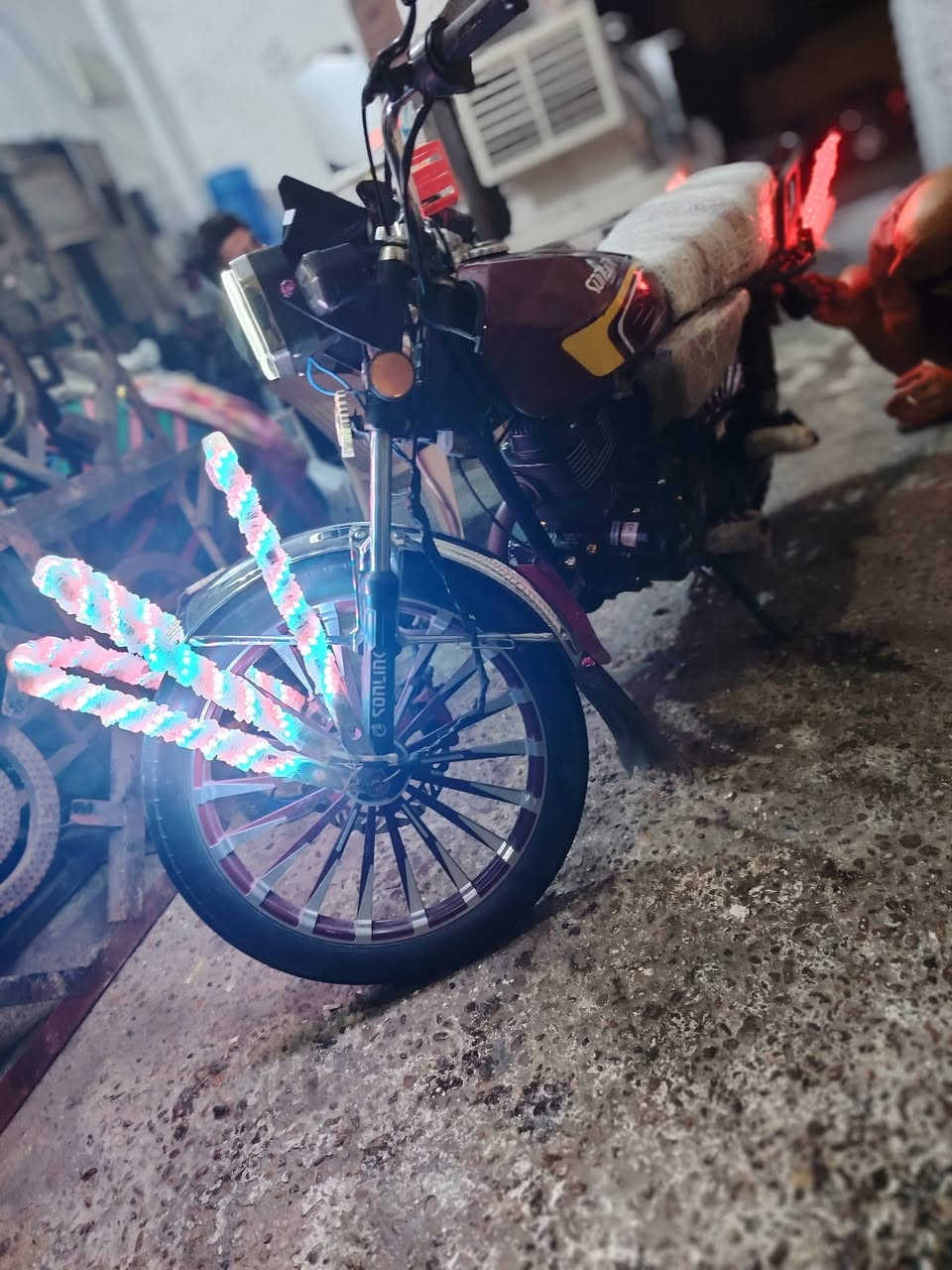 ايراني • ٢٠٠ • ٢٠٢٥