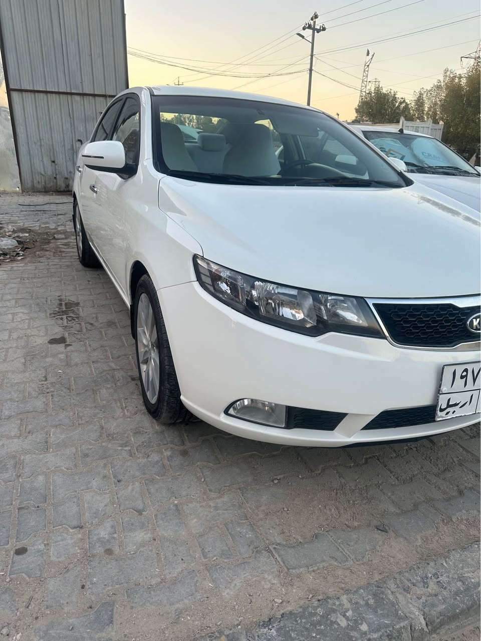 سلام عليكم 
سيراتو. مديل 11 خليجي 
محرك 1600 
بصمه 
فتحه 
حساسات 
كامره 
مري شفط
فول مواصفات
ضربه جاملغ خلفي.  وصبغ عام 
تحويل او وكاله 
سعر 68 وبيهه. مجال 
الاستفسار *********** النجف, العراق

