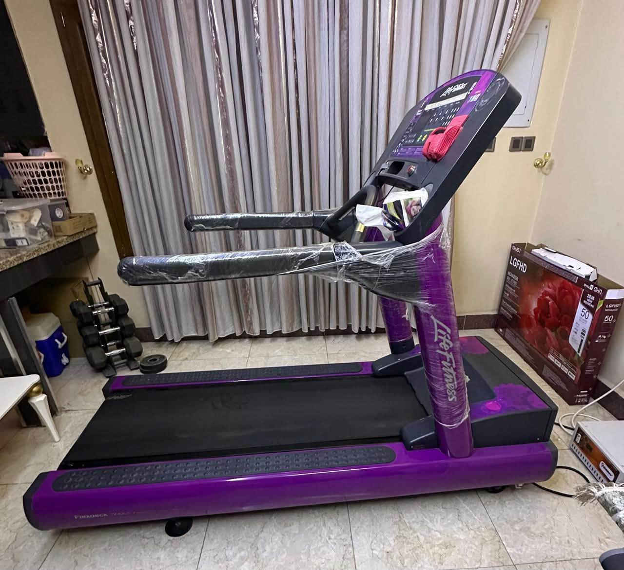 جهاز لاي فتنس امريكي مستخدم قليل جدا متثل مواضح بالصور استخدام منزلي فقط الجهاز موجود في بغداد الكراده 42 
غير متواجد على الفيس مكلف بالنشر 
للتواصل صاحب العلاقة ابو سجاد 

770 494 2001
السعر 1000$ بي مجال بسيط
