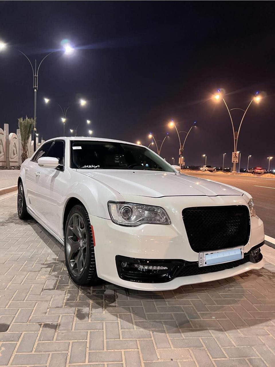 سلام عليكم كرايسلر موديل 2015 متووم رقم وسنويه مكينه وكير حداده باكيت دخول جديد جاهزه لاستفسار ***********مكاني البصره القرنة, البصرة
