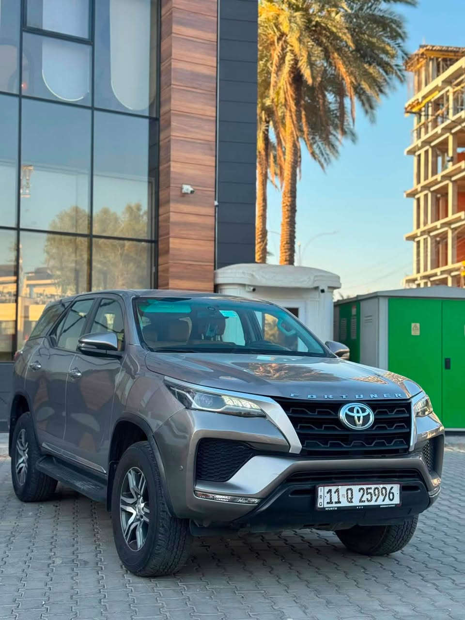 بسم الله. سلام عليكم شباب TOYOTAفورتنر 🚀سياره استخدم قليل بيت  ✅
ماشيه65 الف كيلو ⏫
سويج مو بصمه كشانه مخمل بدون فتحه ✅
السياره خليجي بيها طخه بالعراق خفيفه بالجاملغ الامامي بدون ايرباك مصبوغ شوي منه السعرخاص او تصل ع واتساب *********** رقم بغداد تحويل كبل✅
