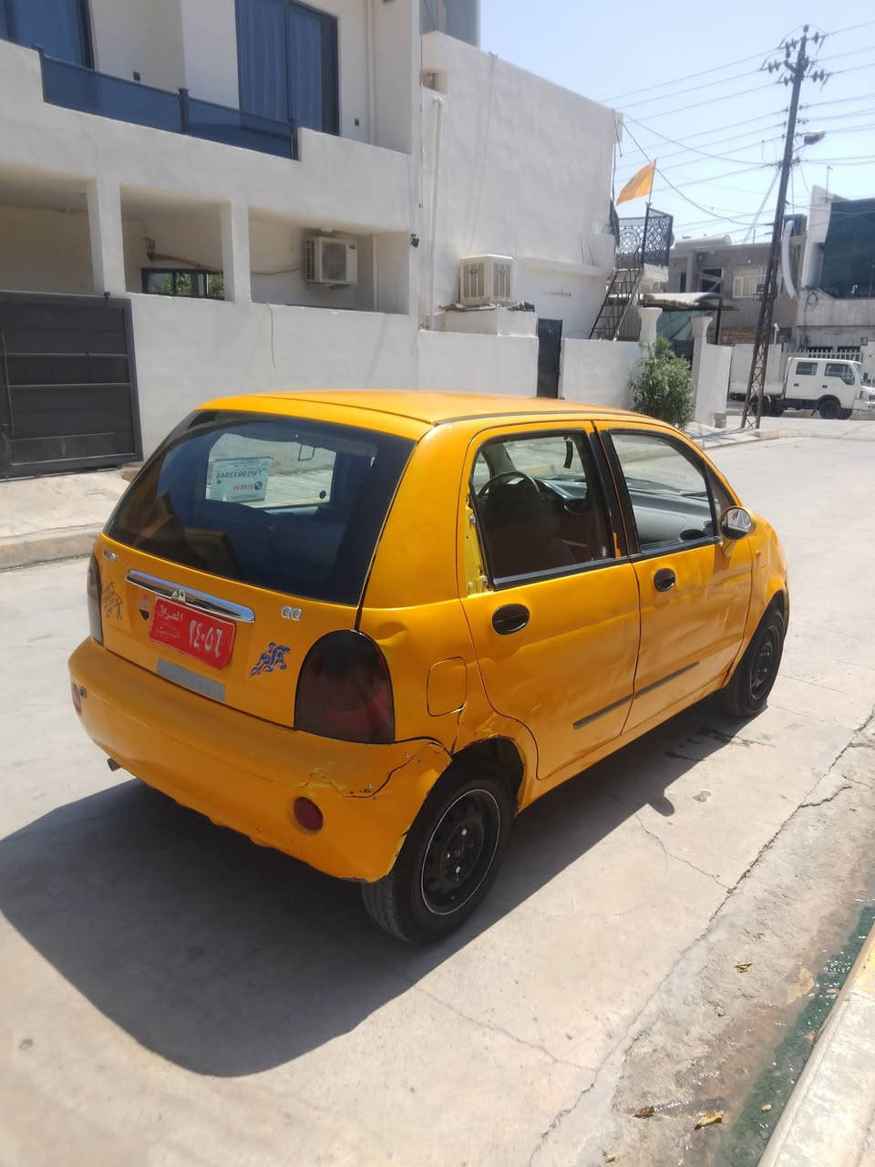 السلام عليكم كيو كيو للبيع كير محرك بشرط رقم احمر صاحبه موجود دفتر بانزي بيه سنويه كارتون السعر 14 بيه
 مجال ترهم مراوس رقم الهاتف *********** بي واتساب فقط
