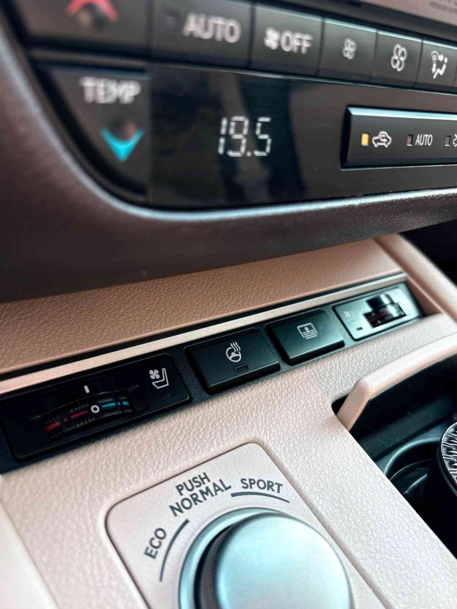 لكزس ES350 • ٢٠١٨ • بدون صبغ
