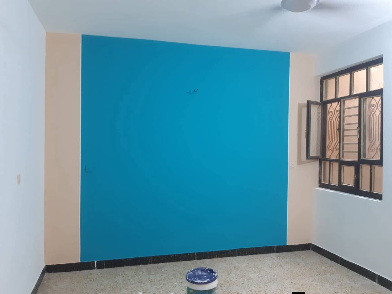السلام عليكم 
صباغ منازل داخلي وخارجي 
وأبواب وشبابيك بأسعار مناسبة 
اخوكم ياسر ابو علي
***********
