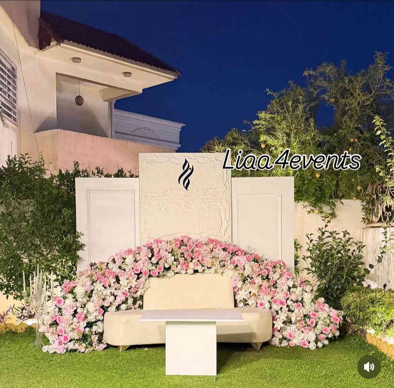السلام عليكم تجهيز كوشات خطوبه /عيد ميلاد /استقبال ولاده /حفل زفاف /تخرج مستعدون لكافة المناسبات ❤️ للتواصل خاص او *********** انسب الاسعار ❤️

نص مكتوب في الصور:
- Liaa4events
- Liaa 4events