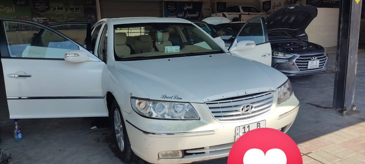 السلام عليكم. أزيرا 2008 خليجي محرك 2700 رقم بغداد الجديد باسمي تحويل مباشر.  كير ومحرك وحداديه كله جديد طخم تاير جديد.السعر 95 وبي مجال  رقم الهاتف *********** مكان السيارة الأنبار حديثه
