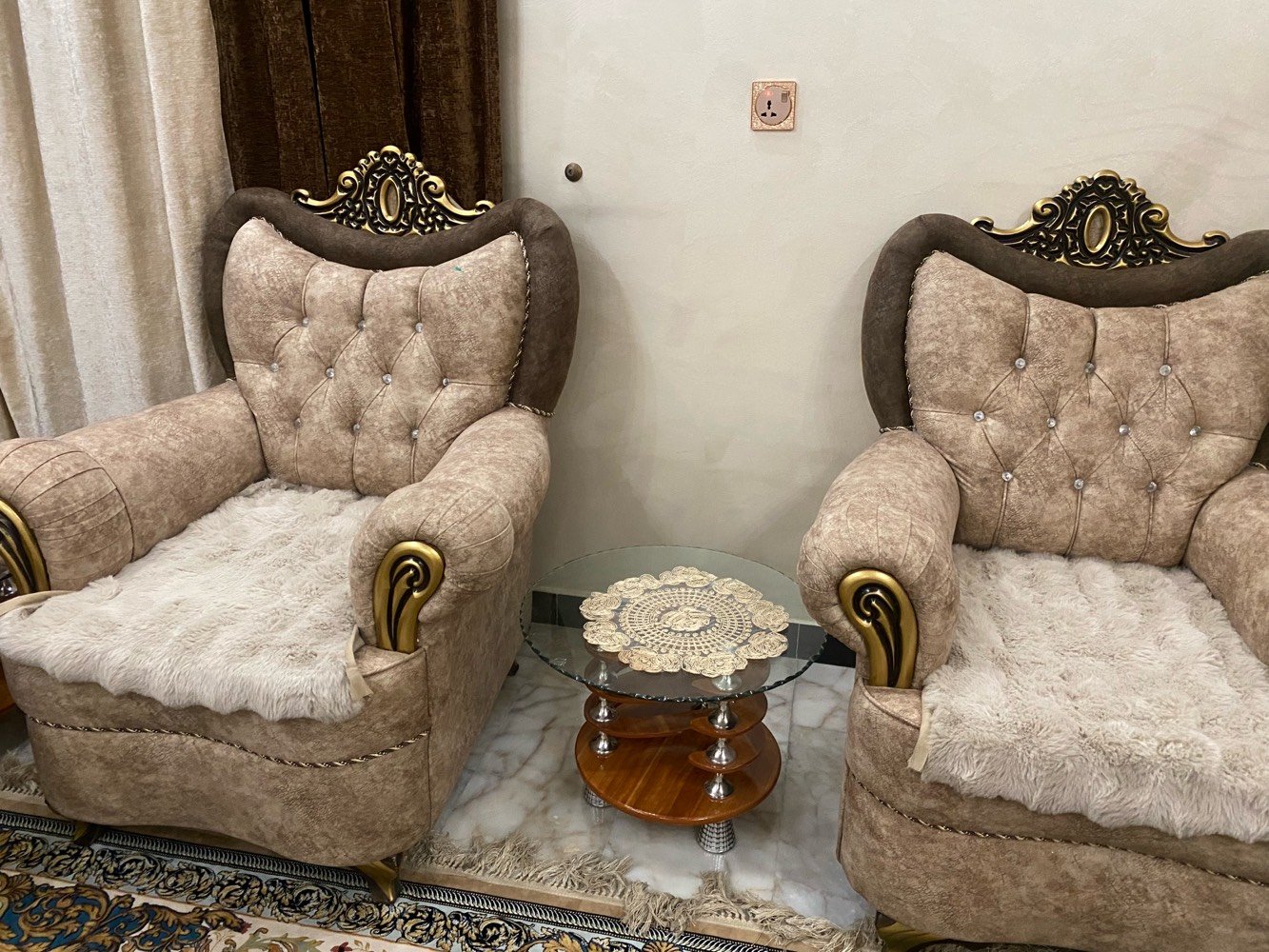 تخم ملكي للبيع 
صناعة تركية
السعر _1٢٠٠   
الاتصال على الرقم 
+964 782 781 9245