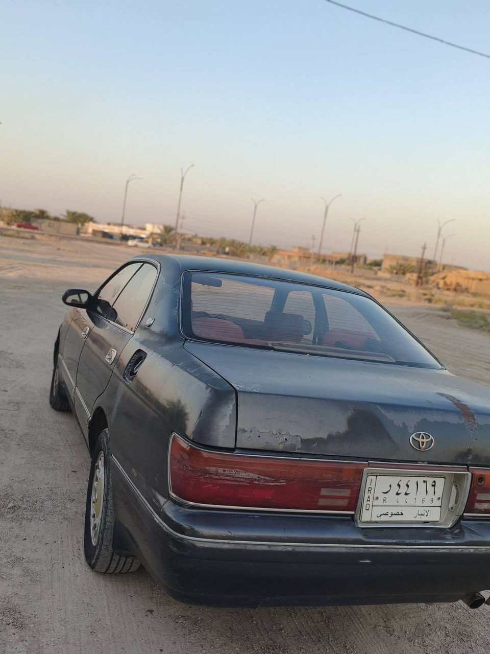 سياره بطه للبيع ب38 وبيهه مجال .العنوان عامرية الفلوجة .
***********
